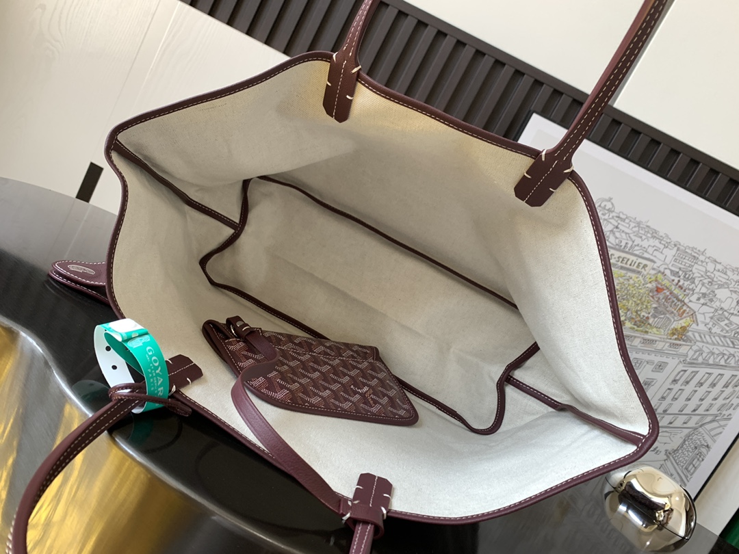 Saint Louis PM Tote Bag In Burgundy